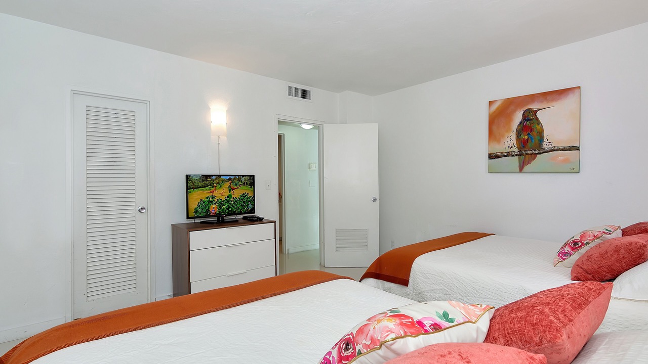 Photo of Bedroom in Hollywood South Central Beach