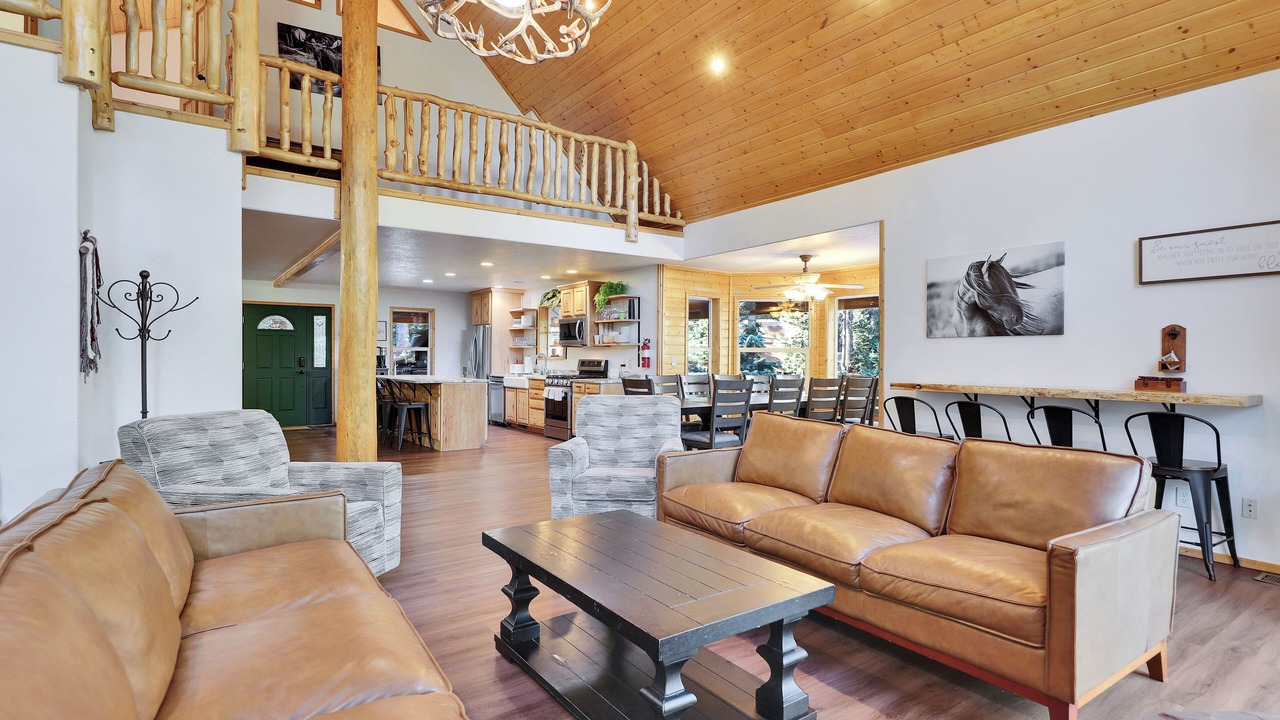 Photo of Livingroom in Duck Creek Village