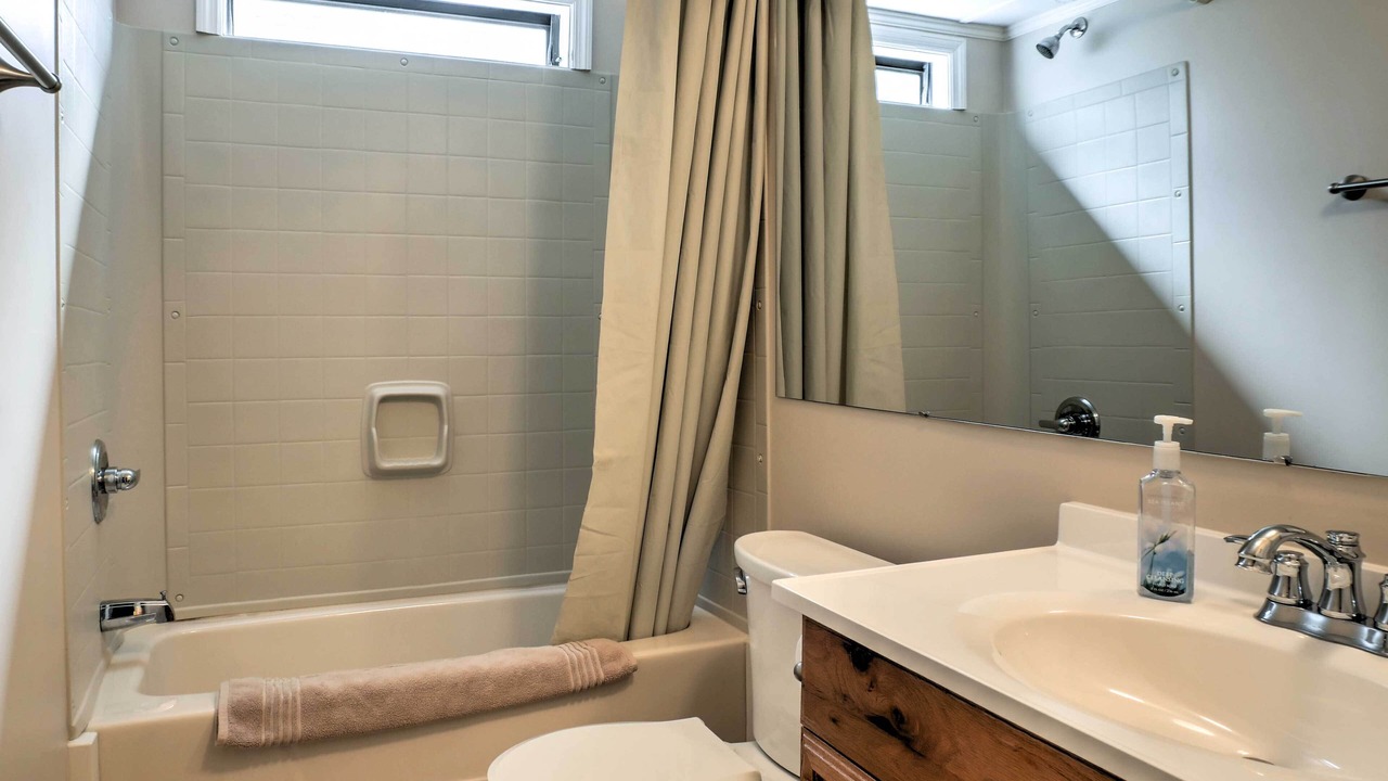 Photo of Bathroom in Ooltewah