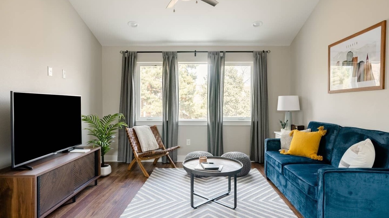 Photo of Livingroom in Whittier