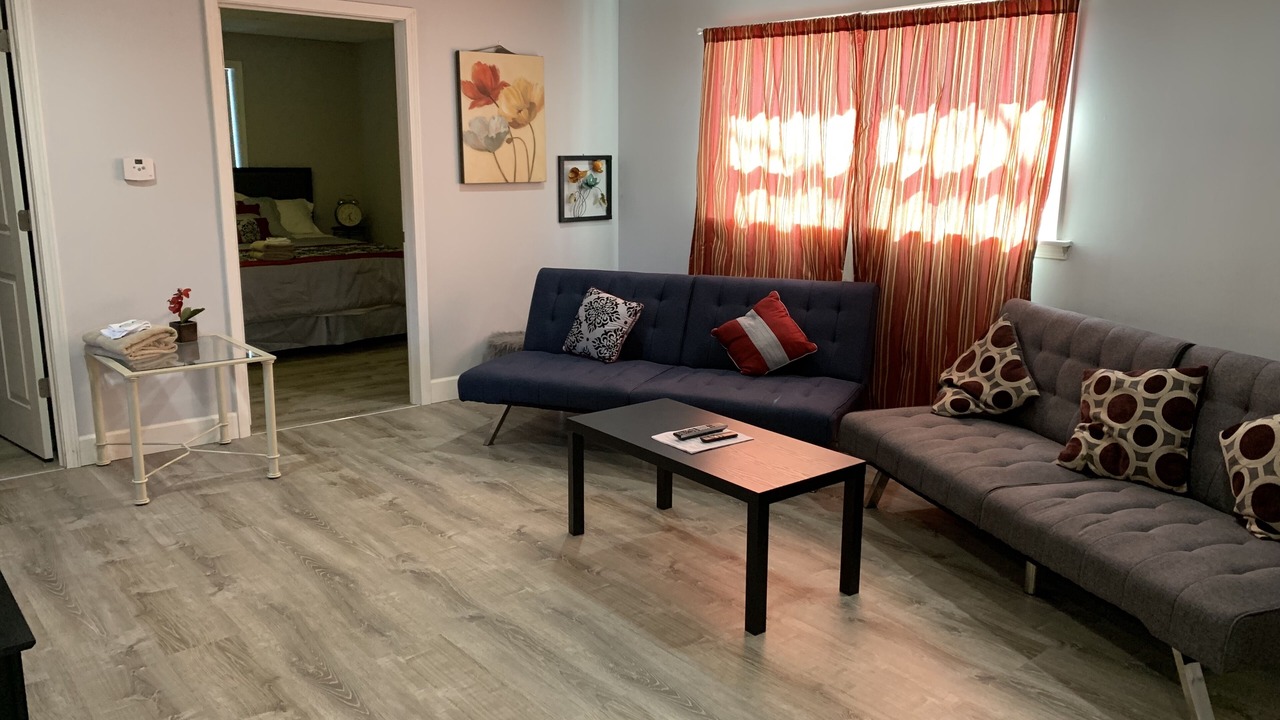 Photo of Livingroom in Niagara Falls