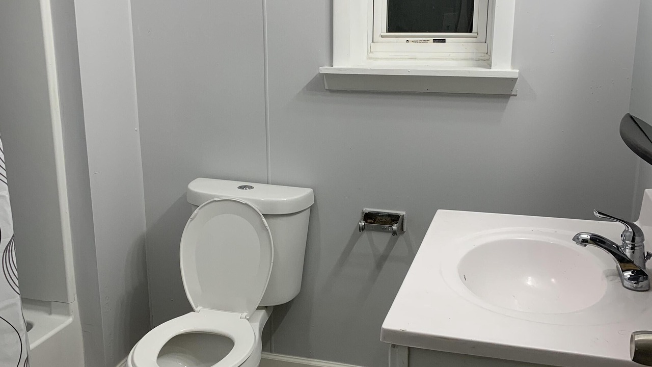 Photo of Bathroom in Niagara Falls
