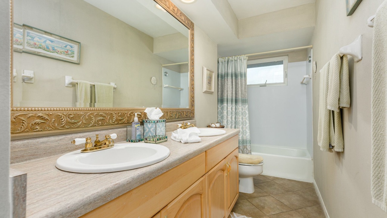 Photo of Bathroom in Galveston
