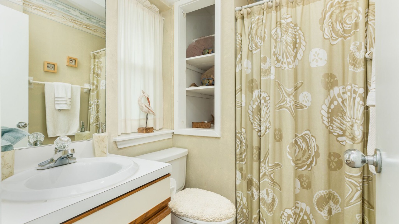 Photo of Bathroom in Galveston