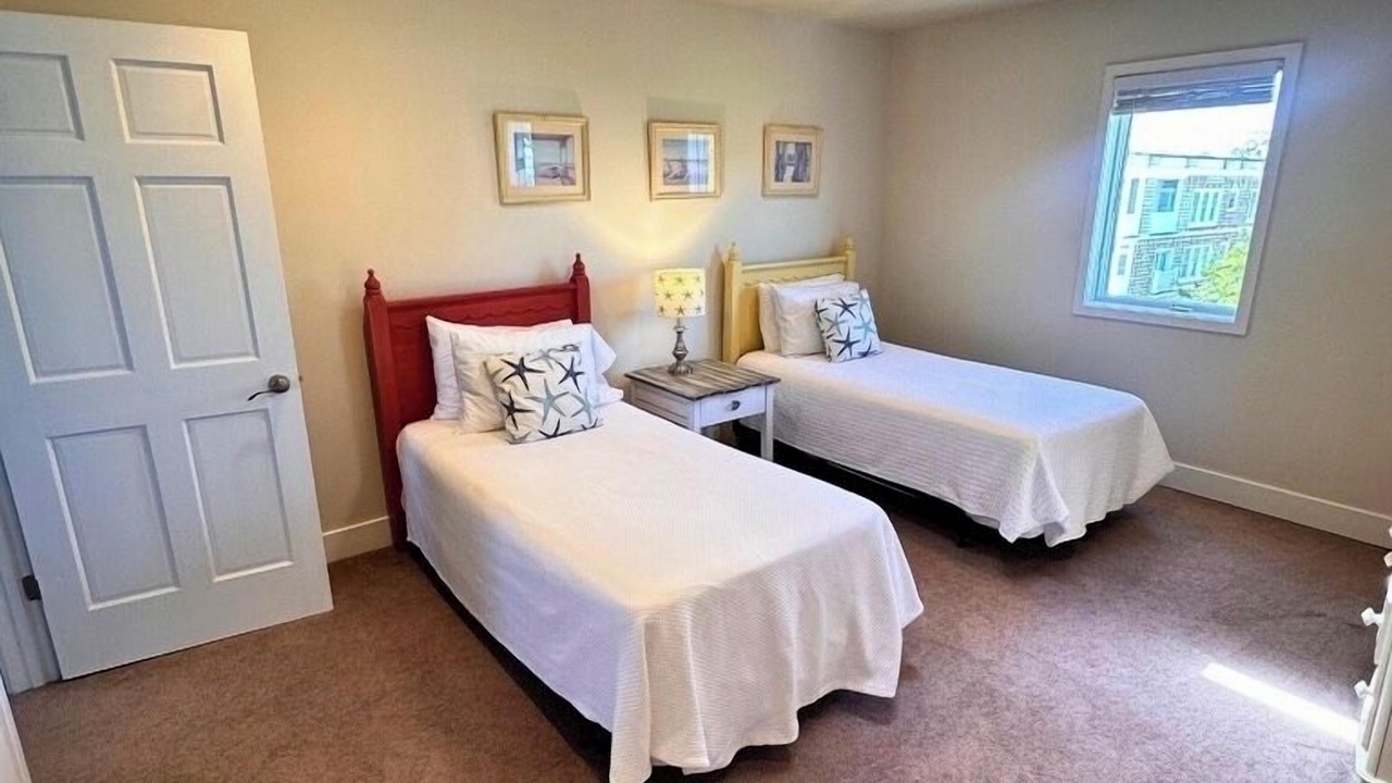 Photo of Bedroom in Saint Simons Island