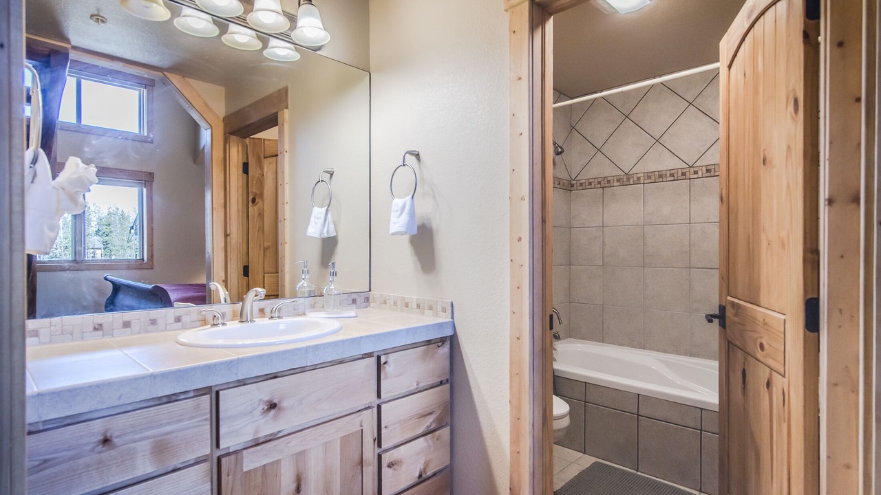 Photo of Bathroom in Fraser