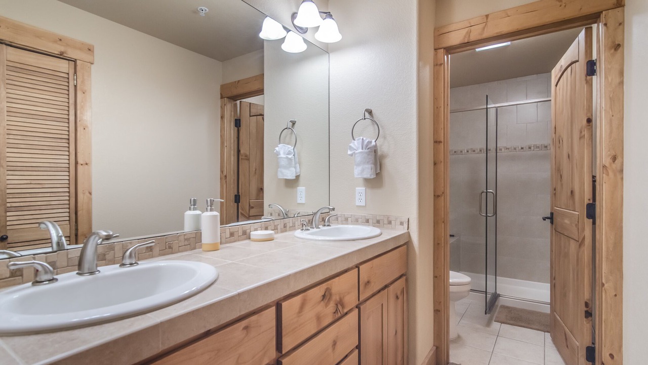 Photo of Bathroom in Fraser