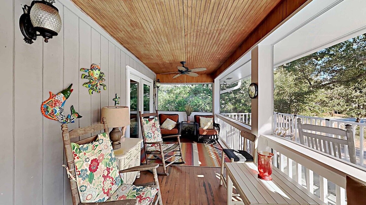 Photo of Outdoor in North Litchfield Beach