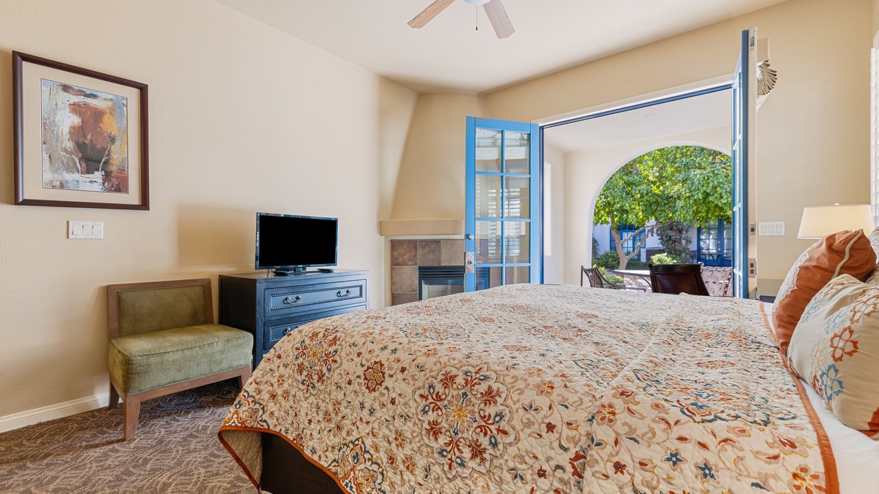 Photo of Bedroom in La Quinta