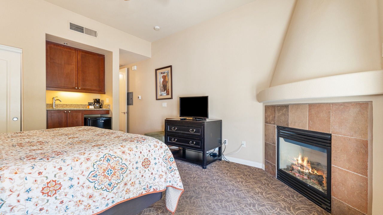 Photo of Bedroom in La Quinta
