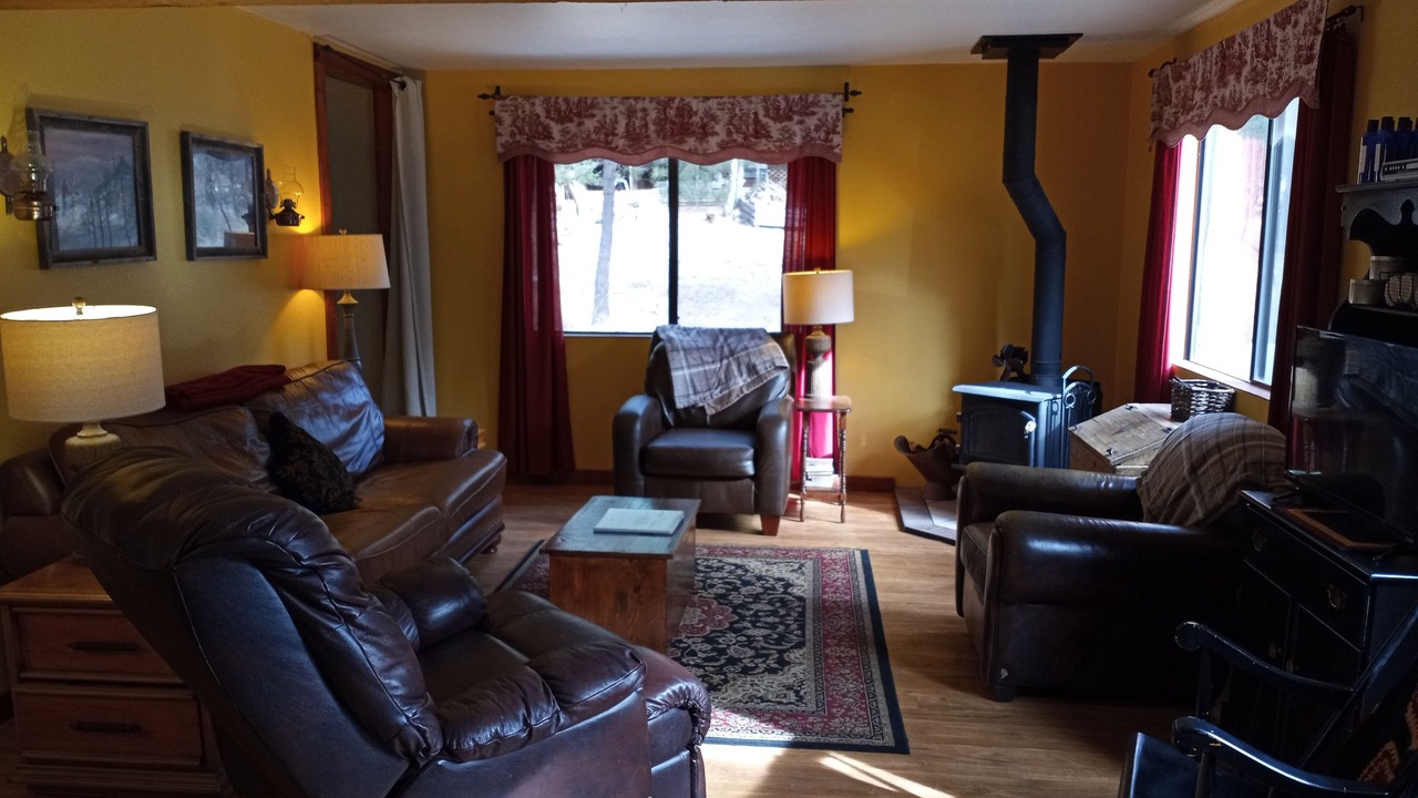 Photo of Bedroom in Cloudcroft