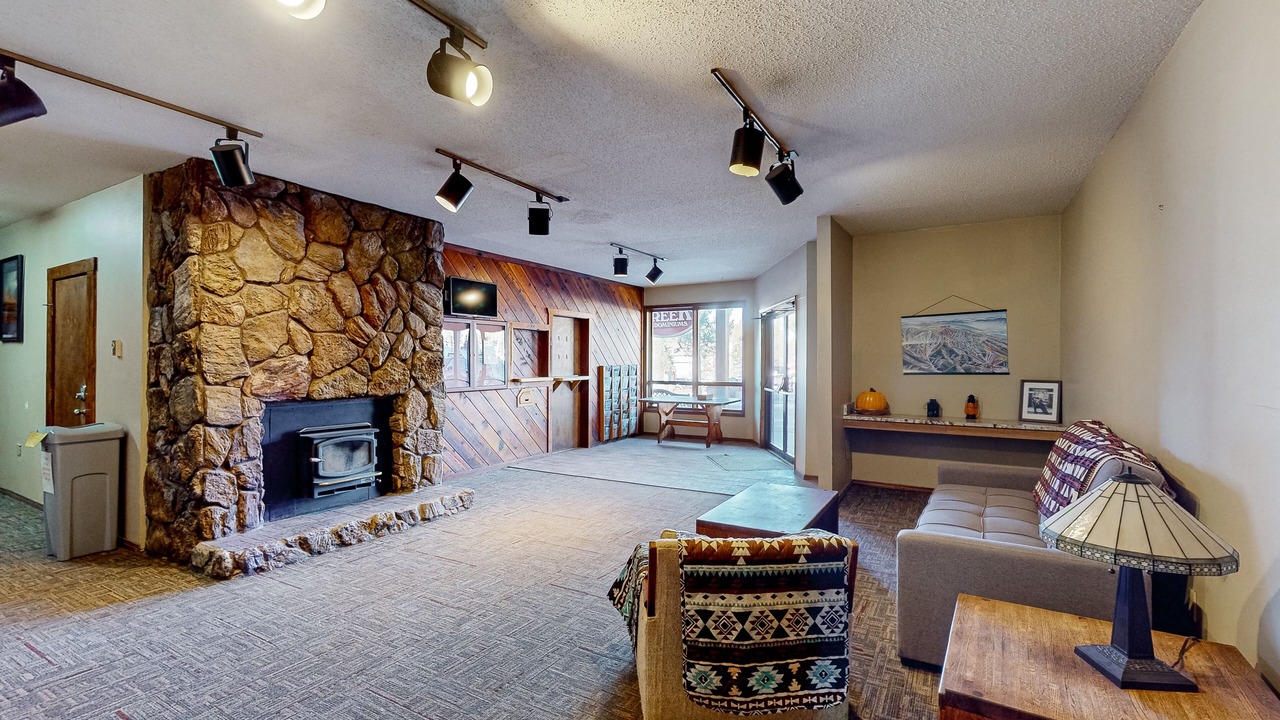 Photo of Livingroom in Angel Fire