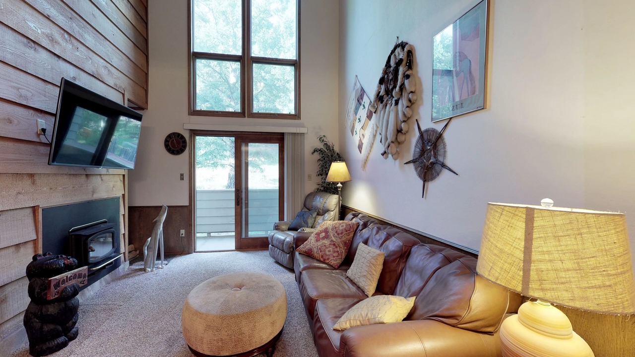Photo of Livingroom in Angel Fire