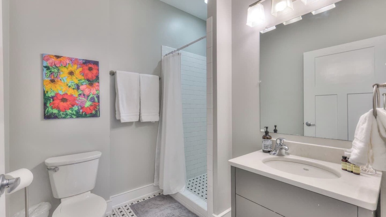 Photo of Bathroom in 12 South