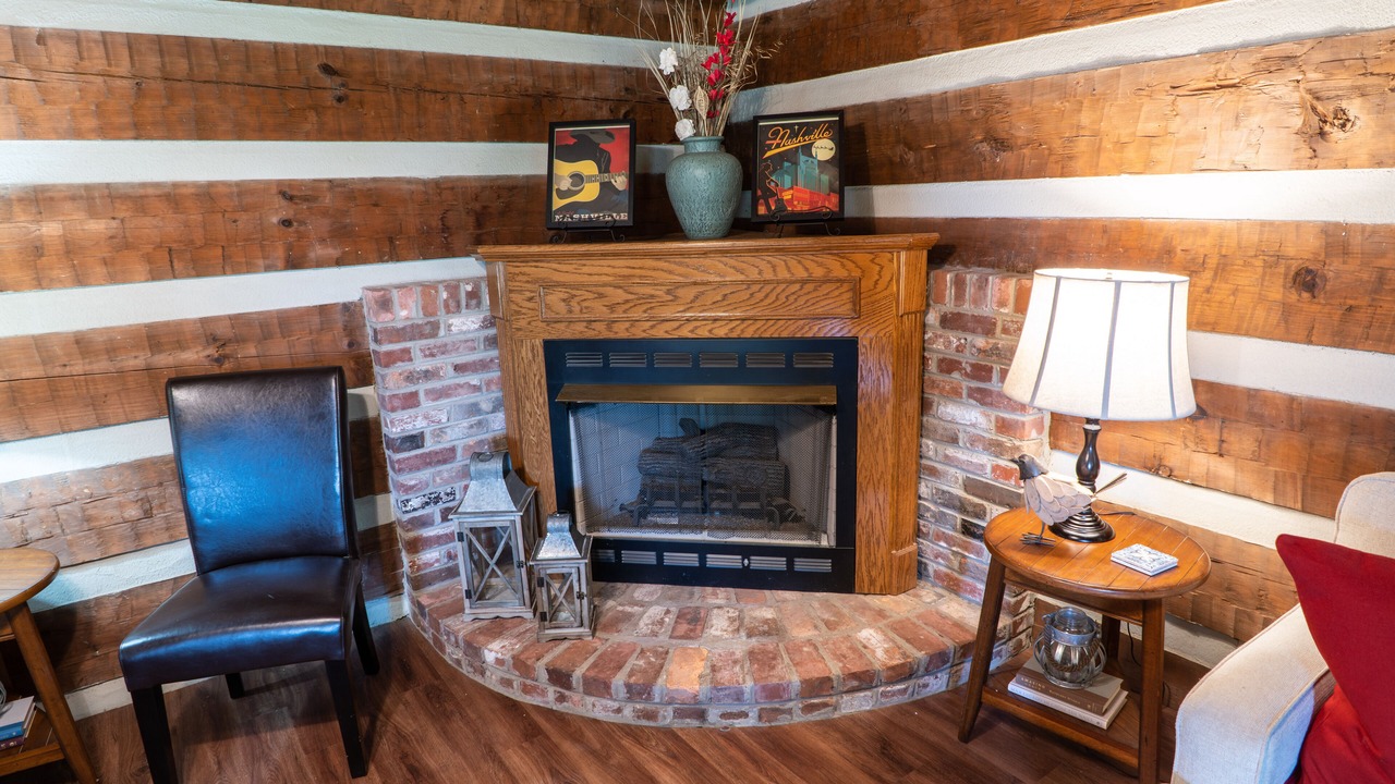 Photo of Livingroom in Donelson