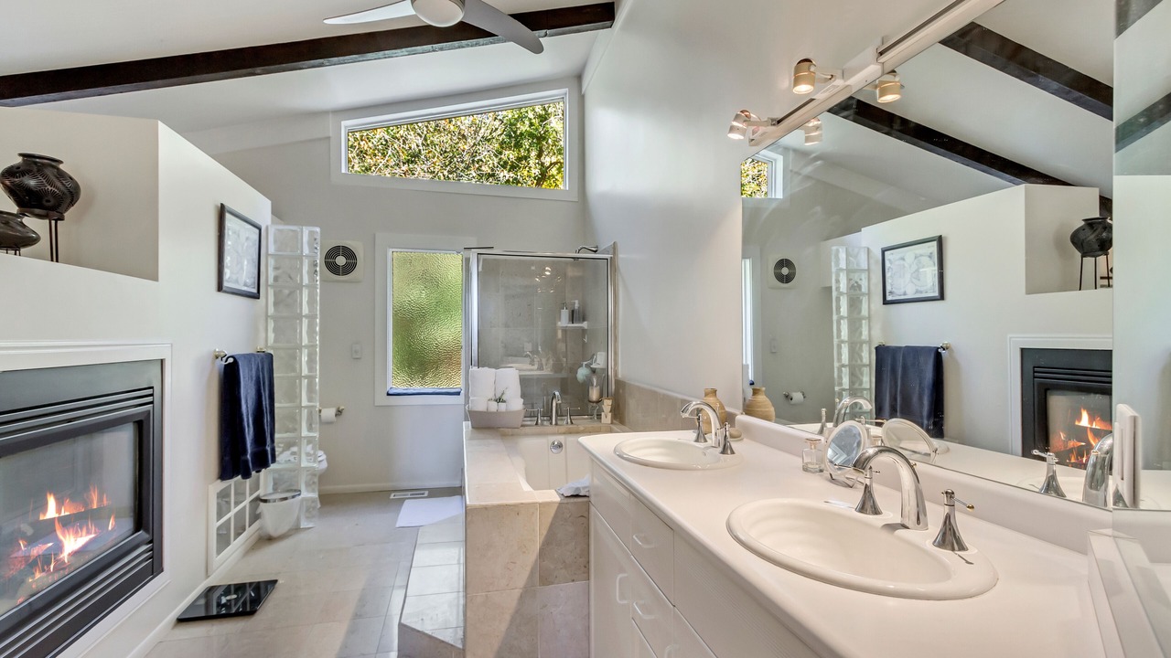 Photo of Bathroom in Cottonwood Heights