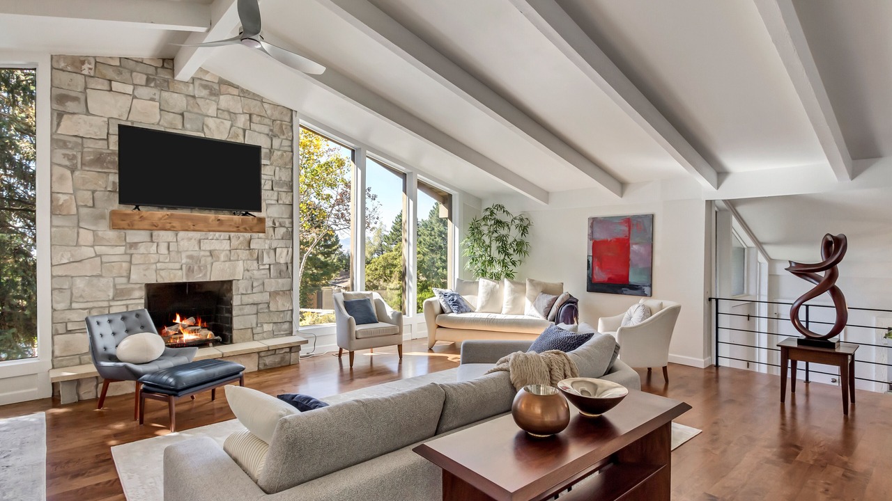 Photo of Livingroom in Cottonwood Heights
