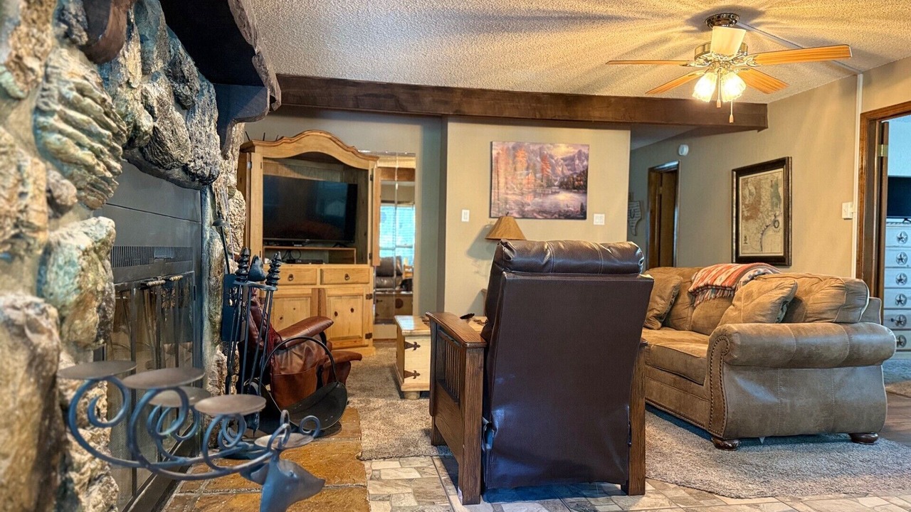 Photo of Livingroom in Ruidoso