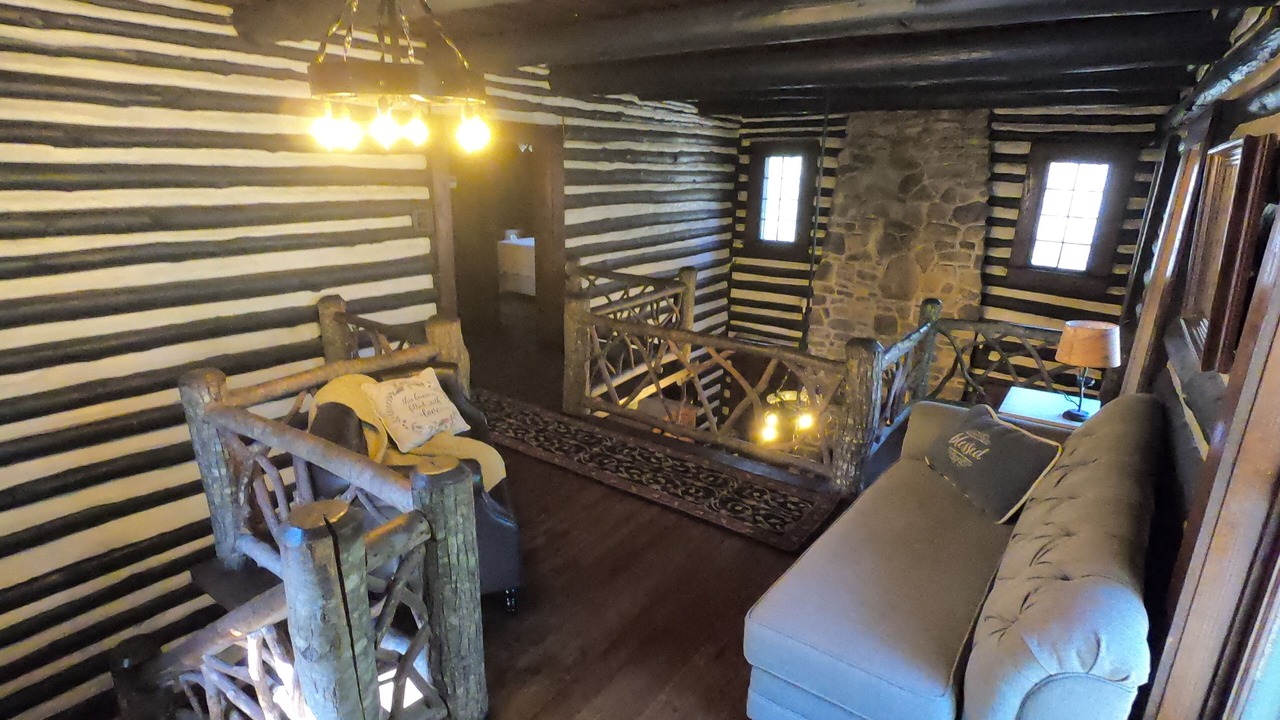 Photo of Livingroom in Rocky Bottom