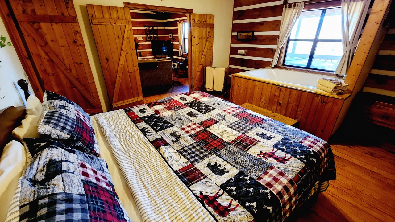 Photo of Bedroom in Gatlinburg - Pigeon Forge