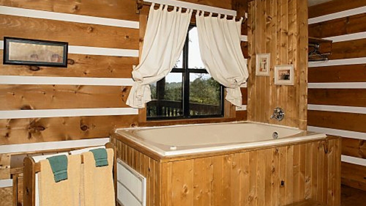Photo of Bedroom in Gatlinburg - Pigeon Forge