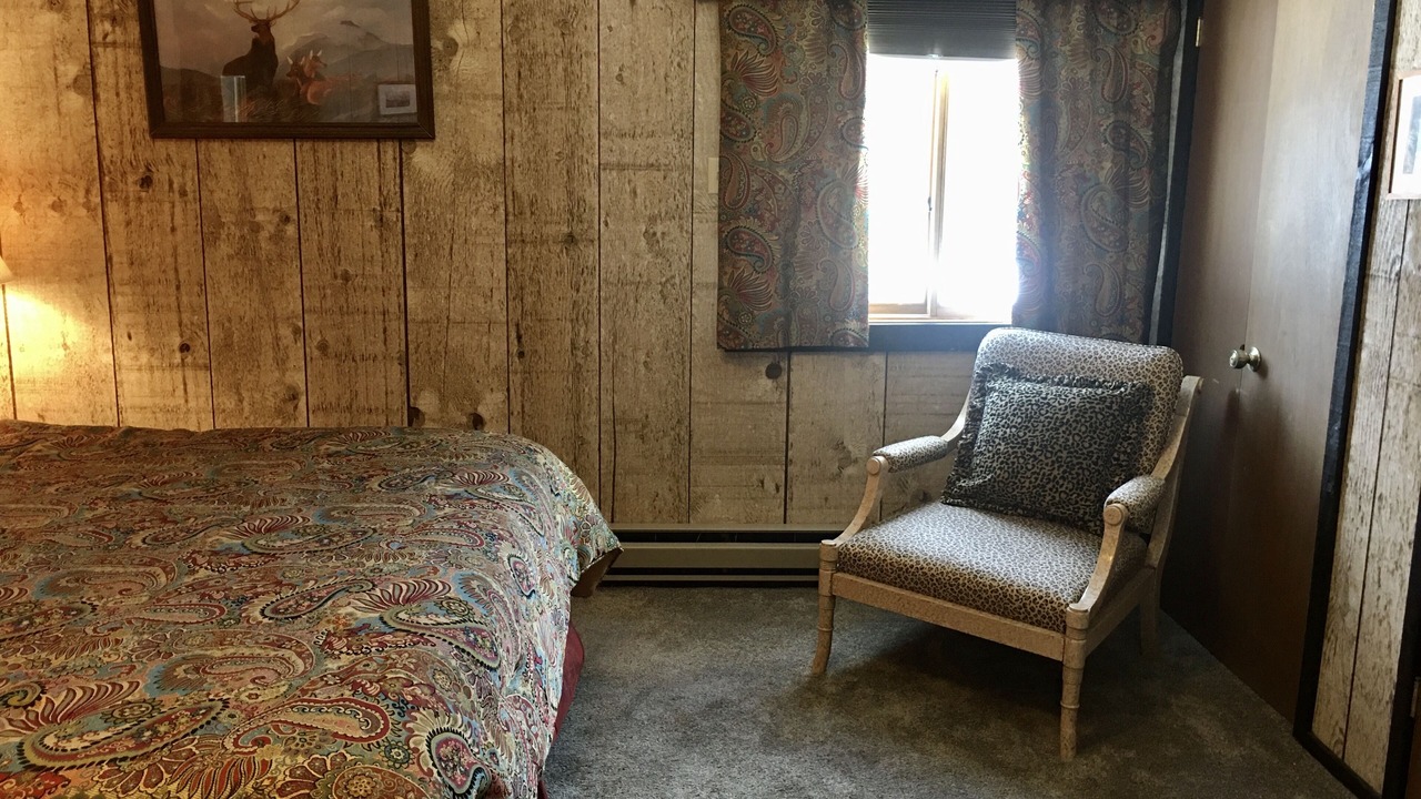 Photo of Bedroom in Red River