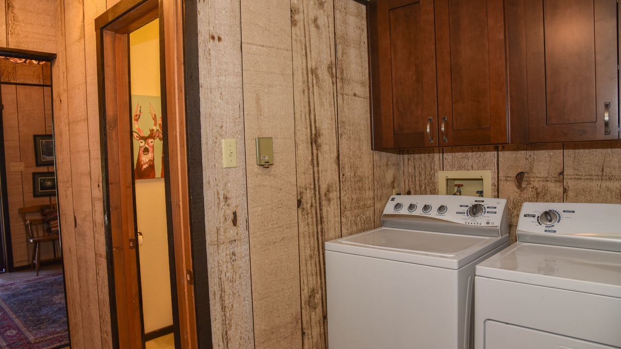Photo of Bedroom in Red River