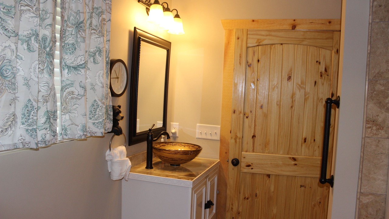 Photo of Bathroom in Chalet Village North