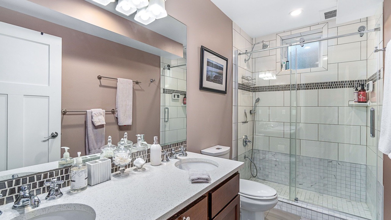 Photo of Bathroom in West Queen Anne