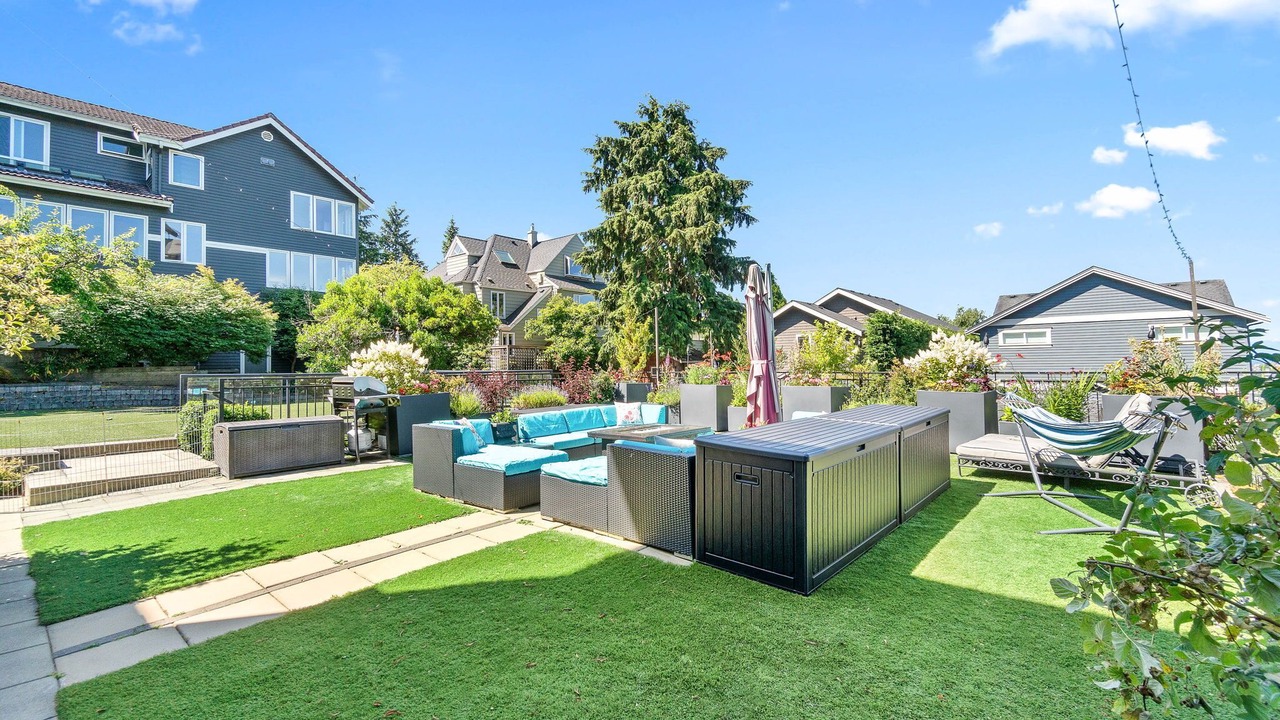 Photo of Patio Balcony in West Queen Anne