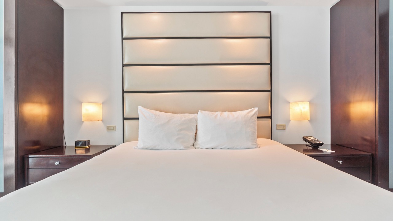 Photo of Bedroom in Mid Beach