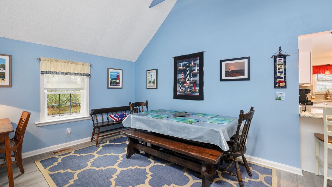 Photo of Bedroom in Piney Island