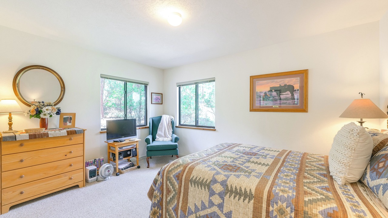Photo of Bedroom in Twin Creek Village