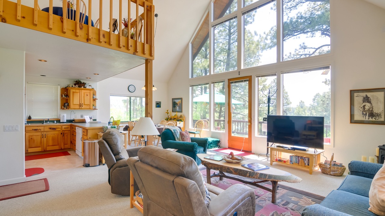 Photo of Livingroom in Twin Creek Village