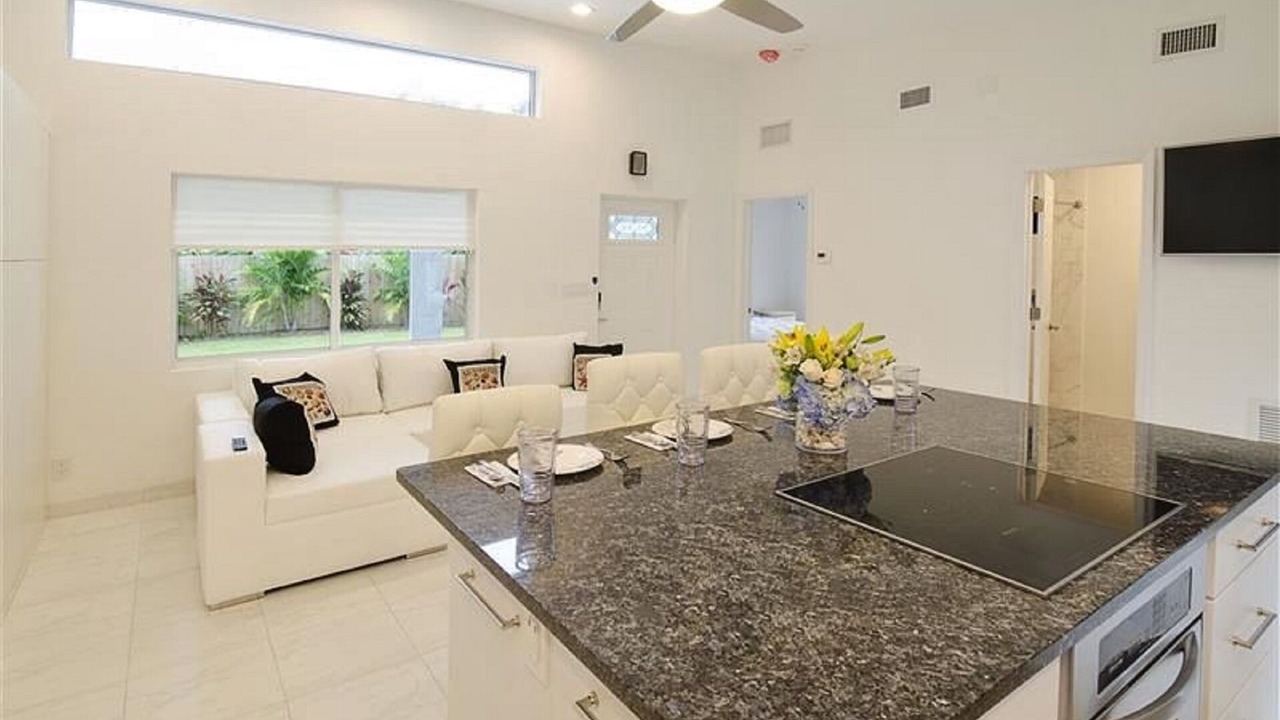 Photo of Others in Dolphin Isles