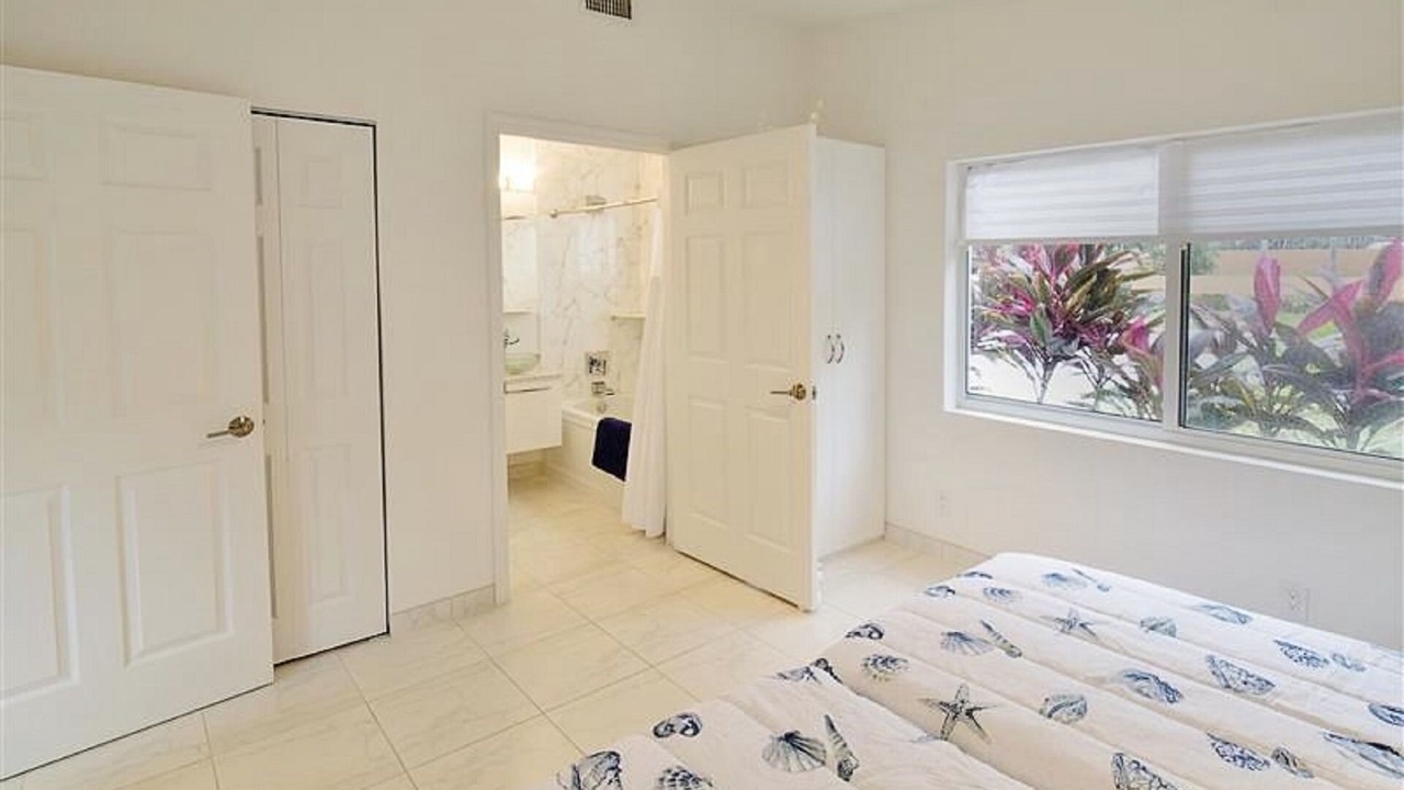 Photo of Bedroom in Dolphin Isles