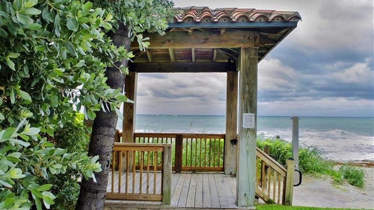 Photo of Outdoor in Dolphin Isles