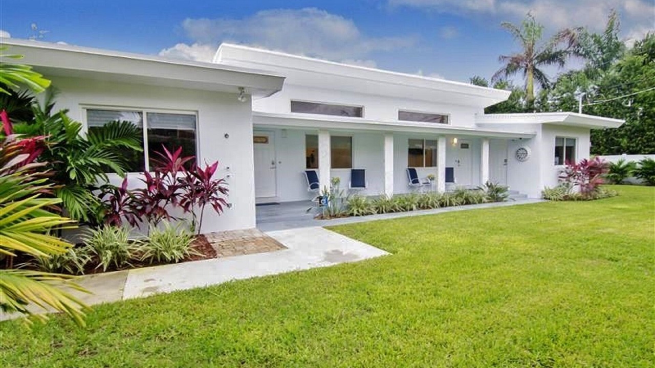 Photo of Outdoor in Dolphin Isles