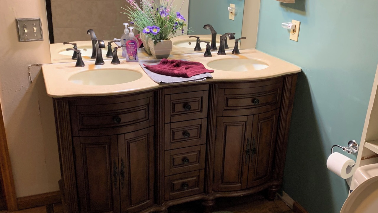 Photo of Bathroom in Chalet Village