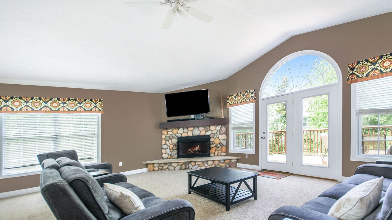 Photo of Livingroom in Miami Park