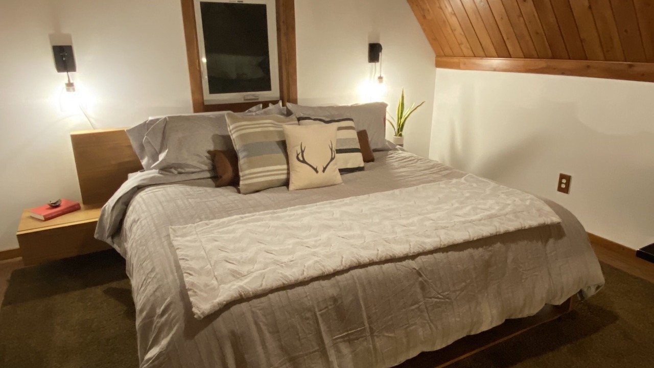 Photo of Bedroom in Paradise Estates