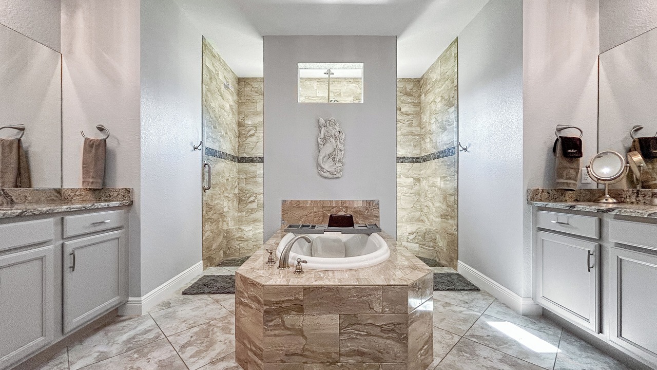 Photo of Bathroom in South Gulf Cove