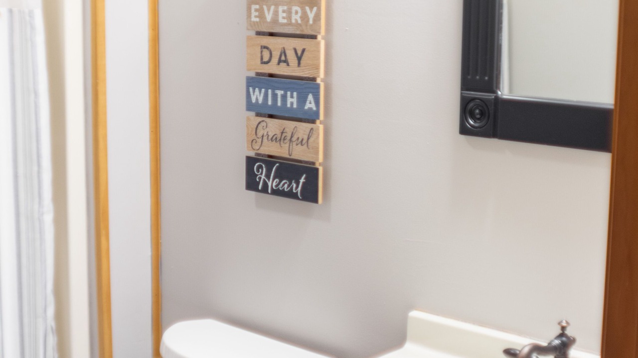 Photo of Bathroom in Lupton City
