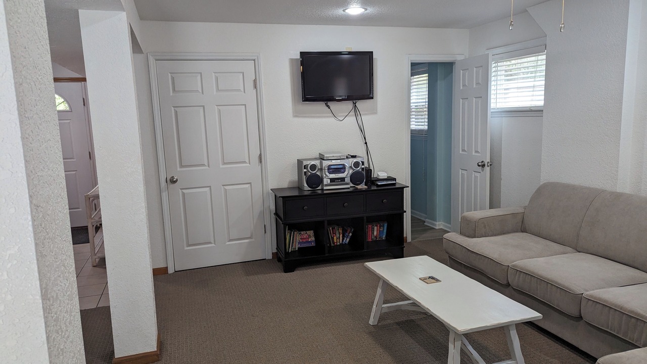 Photo of Livingroom in Southern Shores