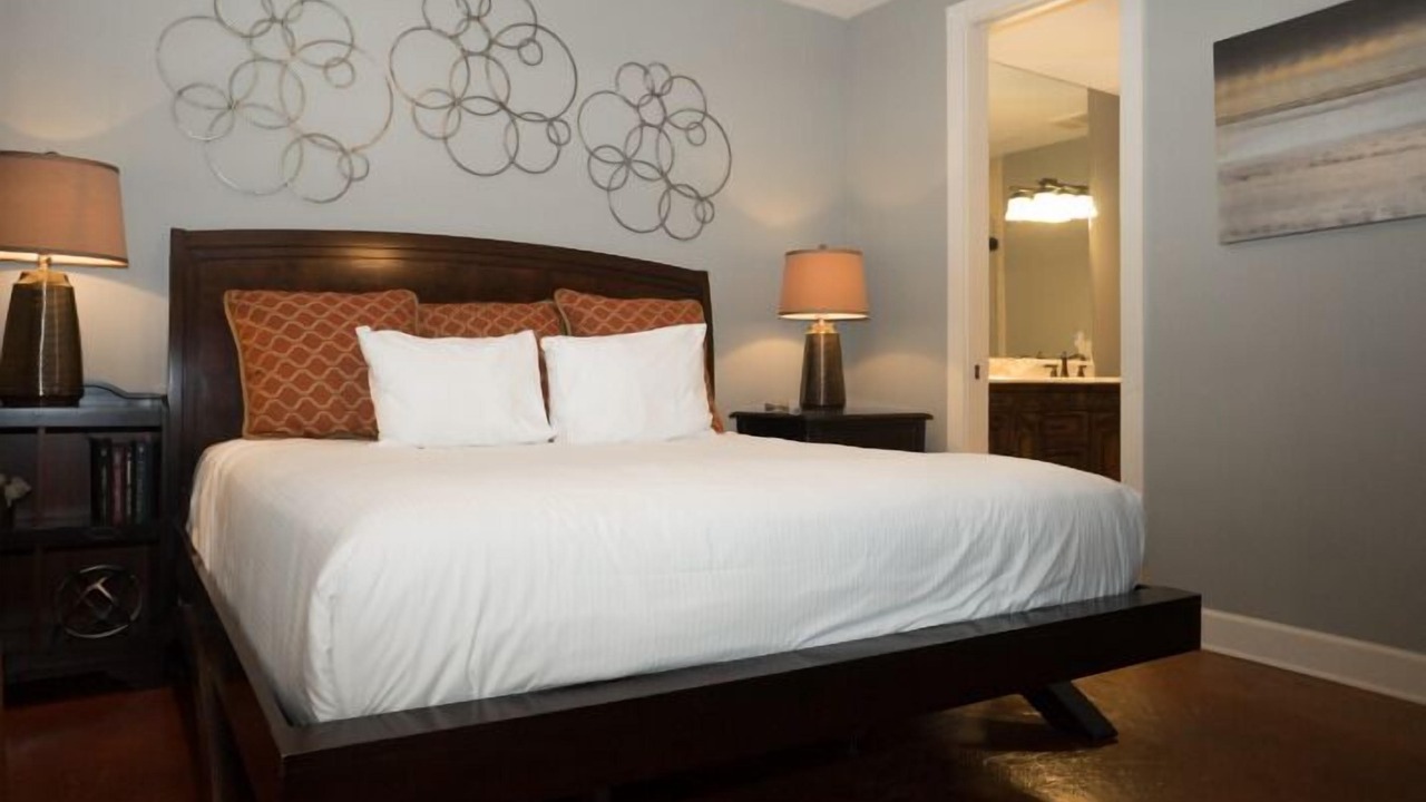 Photo of Bedroom in Baytowne Wharf