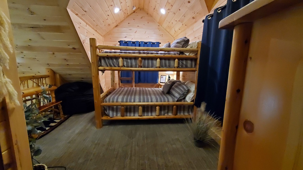 Photo of Bedroom in Gatlinburg - Pigeon Forge