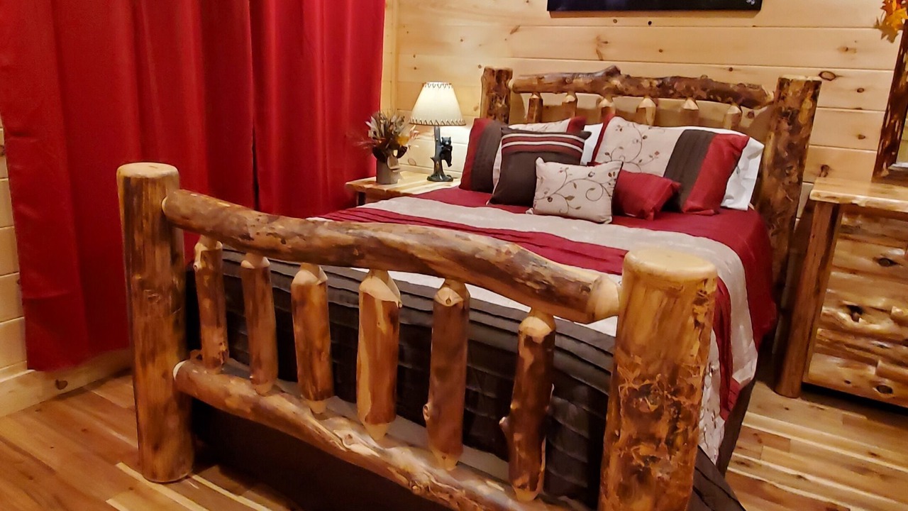 Photo of Bedroom in Gatlinburg - Pigeon Forge