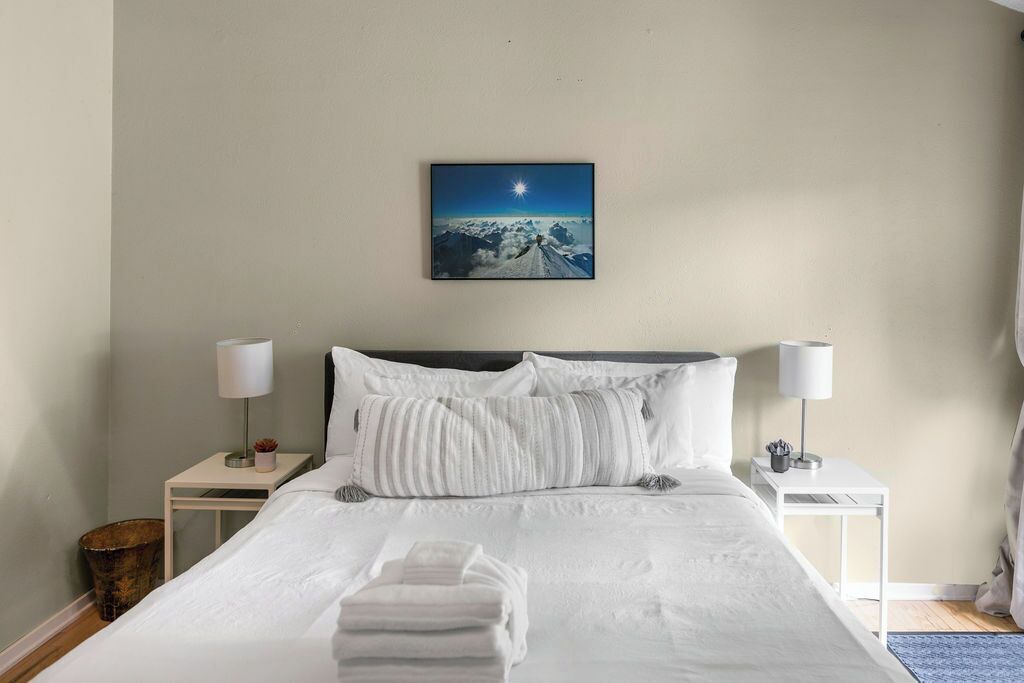 Photo of Bedroom in Glenwood Grove - North Iris