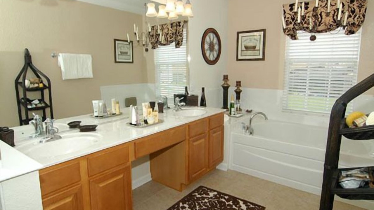 Photo of Bathroom in Windsor Hills