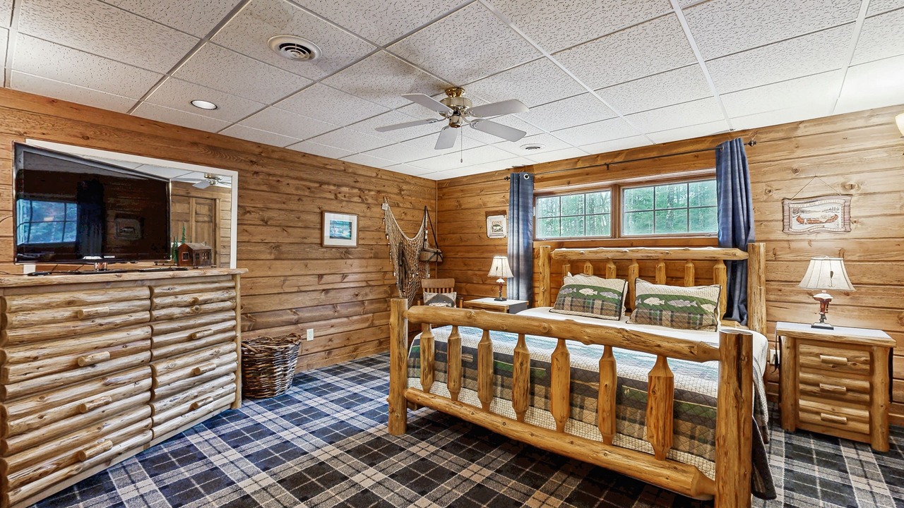 Photo of Bedroom in Three Lakes